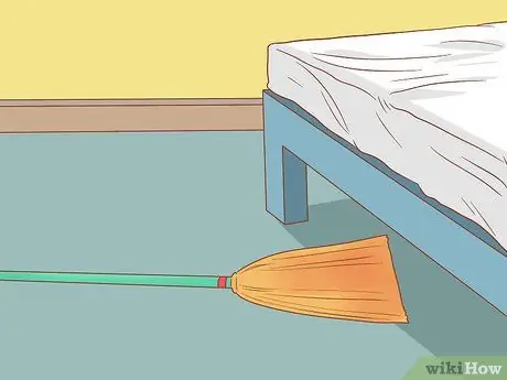 Заставь кошку выйти из-под кровати Шаг 10