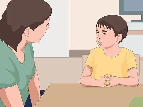 Учите детей ставить носок на ступню Шаг 8