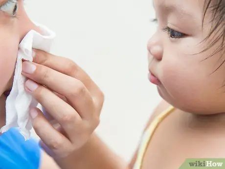 Научите ребенка сморкаться, шаг 5