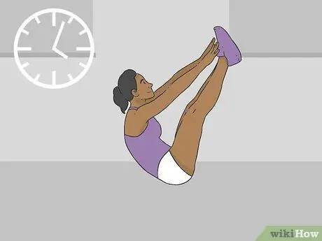 Сделайте джек-нож: присядьте, шаг 4