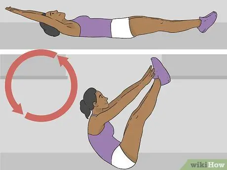 Сделайте джек-нож, присядьте, шаг 6