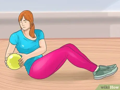 Повышение силы ядра с помощью медицинских шаров Шаг 1