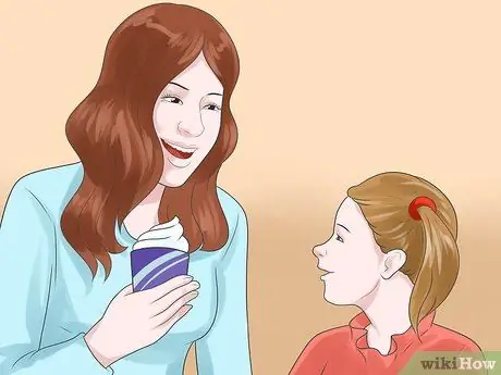 Научите ребенка пользоваться молнией Шаг 12