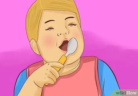 Заставьте вашего малыша есть с посудой Шаг 20