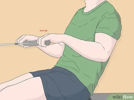 Гребля на гребном тренажере Шаг 9