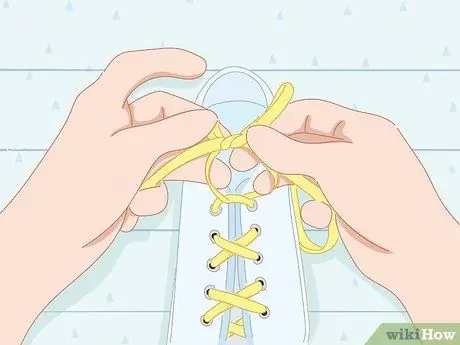 Научите детей завязывать обувь Шаг 15