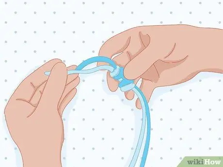 Научите детей завязывать обувь, шаг 6