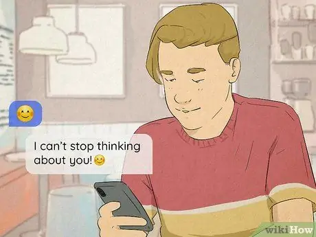 Какие эмодзи будет использовать девушка, если вы ей нравитесь Шаг 2