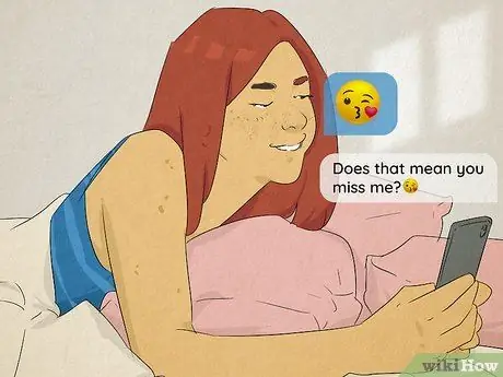 Какие эмодзи будет использовать девушка, если вы ей нравитесь Шаг 8