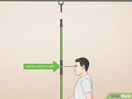 Отрегулируйте высоту боксерского мешка, шаг 7