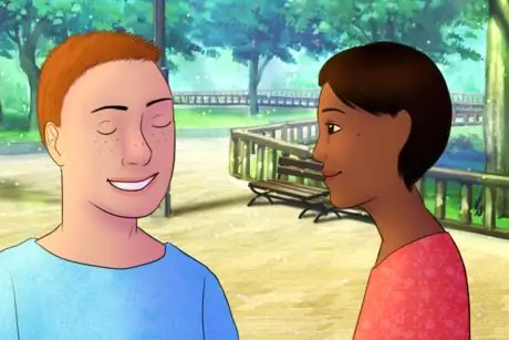 Люди болтают в парке