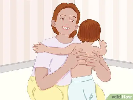 Носите малыша Шаг 2