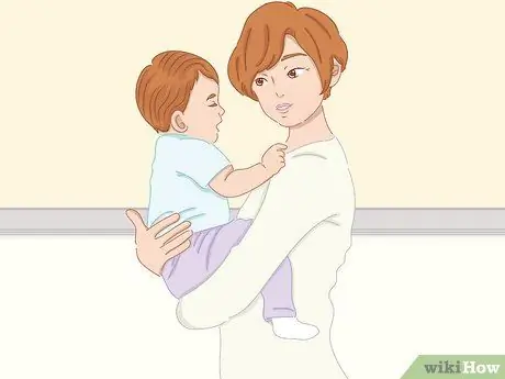 Носите малыша Шаг 4