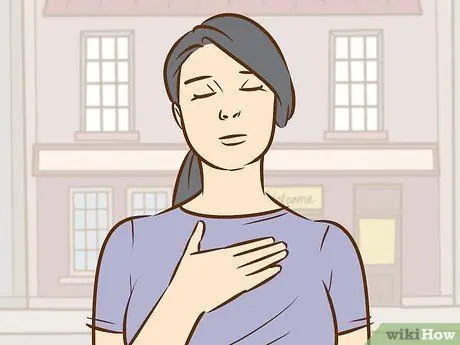 Общайтесь с малышами, которые трогают себя Шаг 1