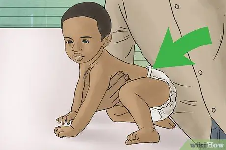 Не позволяйте малышам снимать одежду, шаг 2