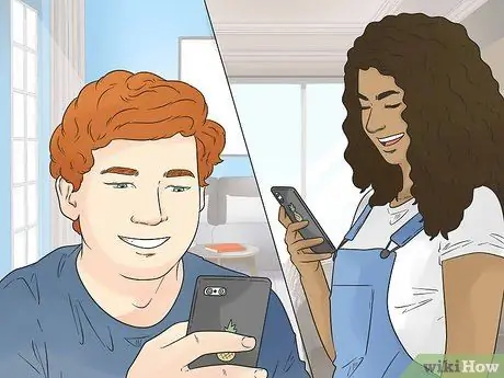 Заставь парня-подростка скучать по тебе Шаг 8