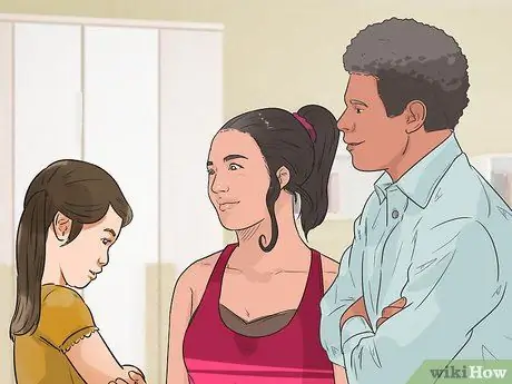 Находиться вместе с новыми сводными братьями и сестрами Шаг 13