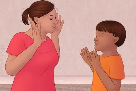 Мама и сын с синдромом Дауна Play