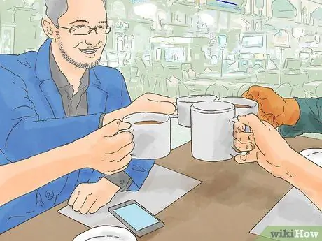 Проводите больше времени со своими взрослыми детьми Шаг 4