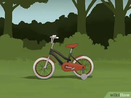 Научите своего малыша крутить педали на велосипеде Шаг 11