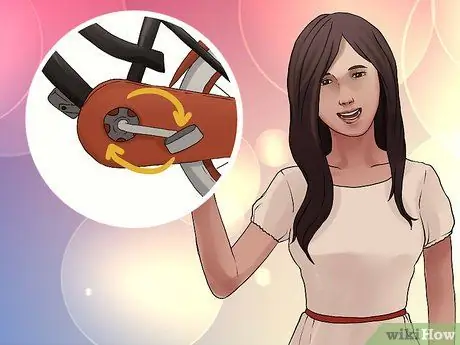 Научите своего малыша крутить педали на велосипеде Шаг 14