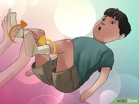 Научите своего малыша крутить педали на велосипеде Шаг 4