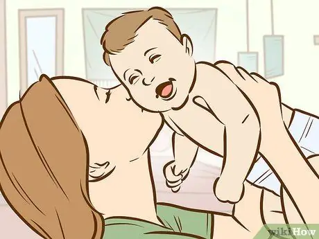 Учим ребенка ползать. Шаг 14