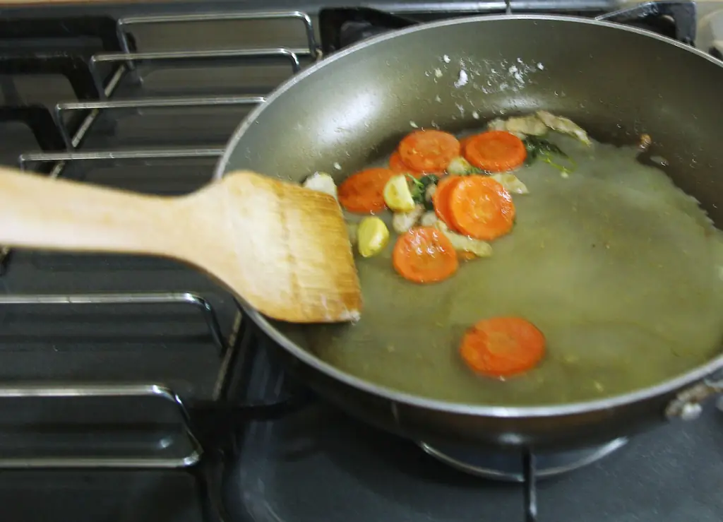 Как приправить обед дома: 4 шага (с иллюстрациями)