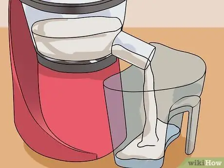 Приготовьте кокосовое масло первого отжима, шаг 11