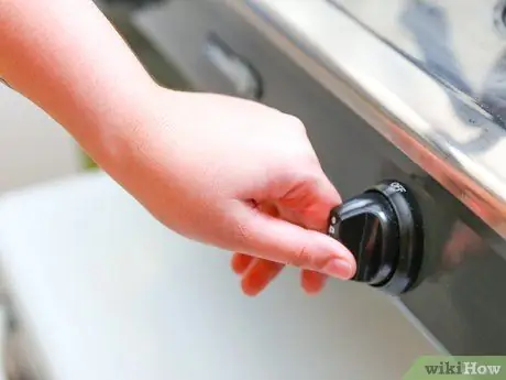 Извлеките чизкейк из сковороды с пружинной формой Шаг 3