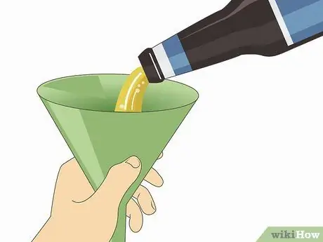 Сделайте пивной бонг Шаг 12