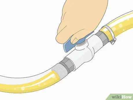 Сделайте пивной бонг Шаг 15