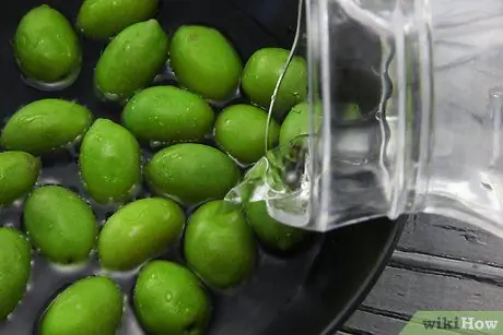 Приготовить маринованные оливки, шаг 2