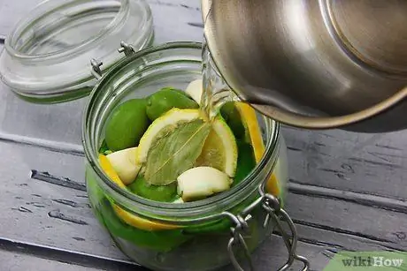 Приготовить маринованные оливки Шаг 5