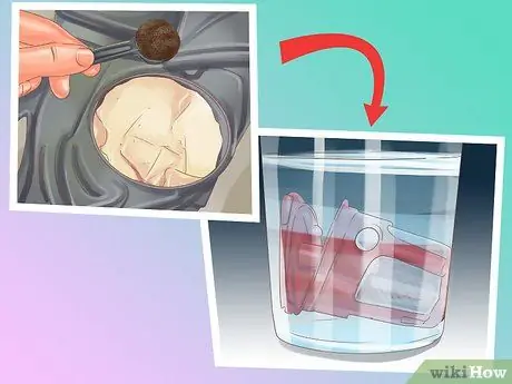 Приготовьте кофе с фильтром Шаг 2