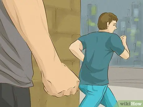 Выиграйте уличную драку, шаг 1