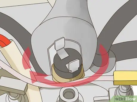 Отремонтируйте термопредохранитель на кофемашине эспрессо Шаг 6