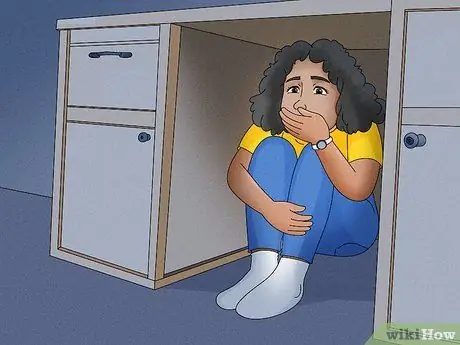 Скрыться от убийцы Шаг 3