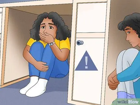 Скрыться от убийцы Шаг 4