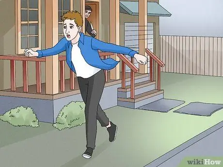 Скрыться от убийцы Шаг 8