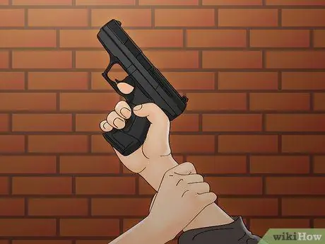 Обезоружить преступника из пистолета Шаг 2