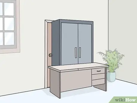 Разберитесь со взломщиком, ворвавшимся в ваш дом Шаг 3