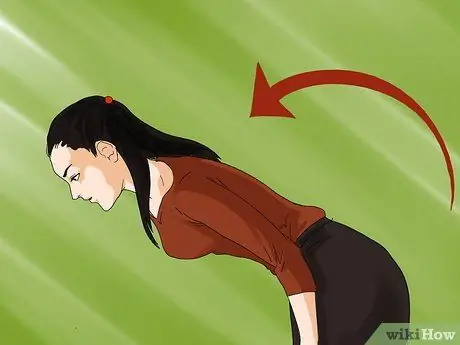 Вежливо поклониться Шаг 3