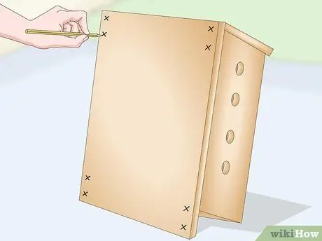 Повесьте домик летучей мыши Шаг 17