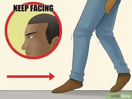 Пережить атаку койота, шаг 8