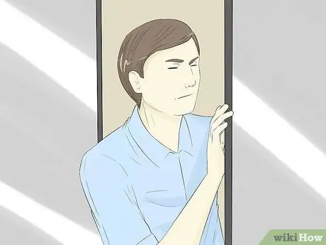 Соблюдайте правила этикета для лифтов, шаг 3