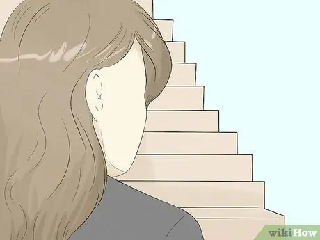 Соблюдайте правила этикета для лифтов, шаг 7