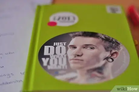 Получите мотивацию убрать свою комнату (для детей) Шаг 8