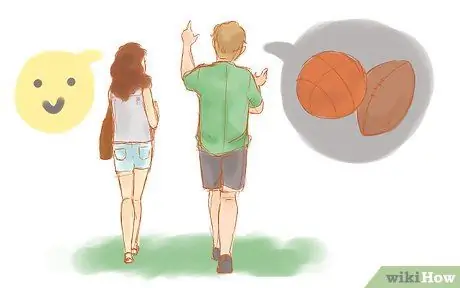 Попросите парня пригласить вас на свидание Шаг 3