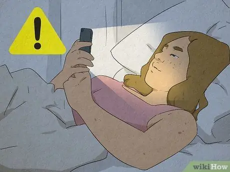 Сопротивляйтесь желанию написать сообщение о своей любви, шаг 7